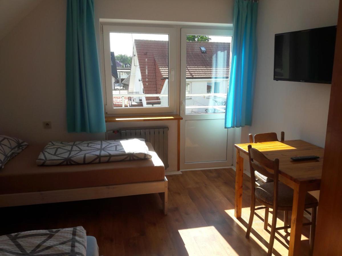Agat Pokoje Goscinne Apartamenty Pobierowo Exterior photo