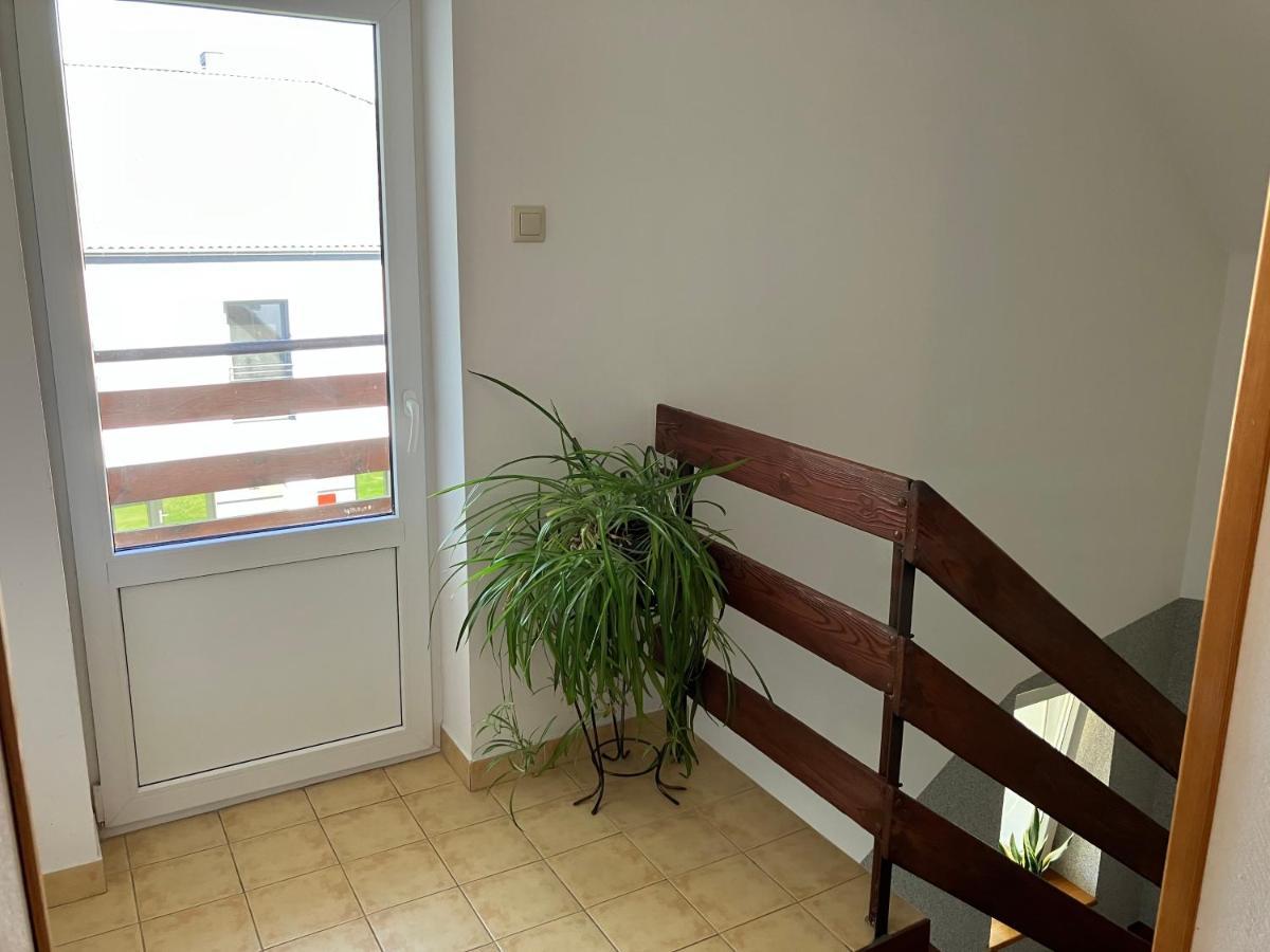 Agat Pokoje Goscinne Apartamenty Pobierowo Exterior photo