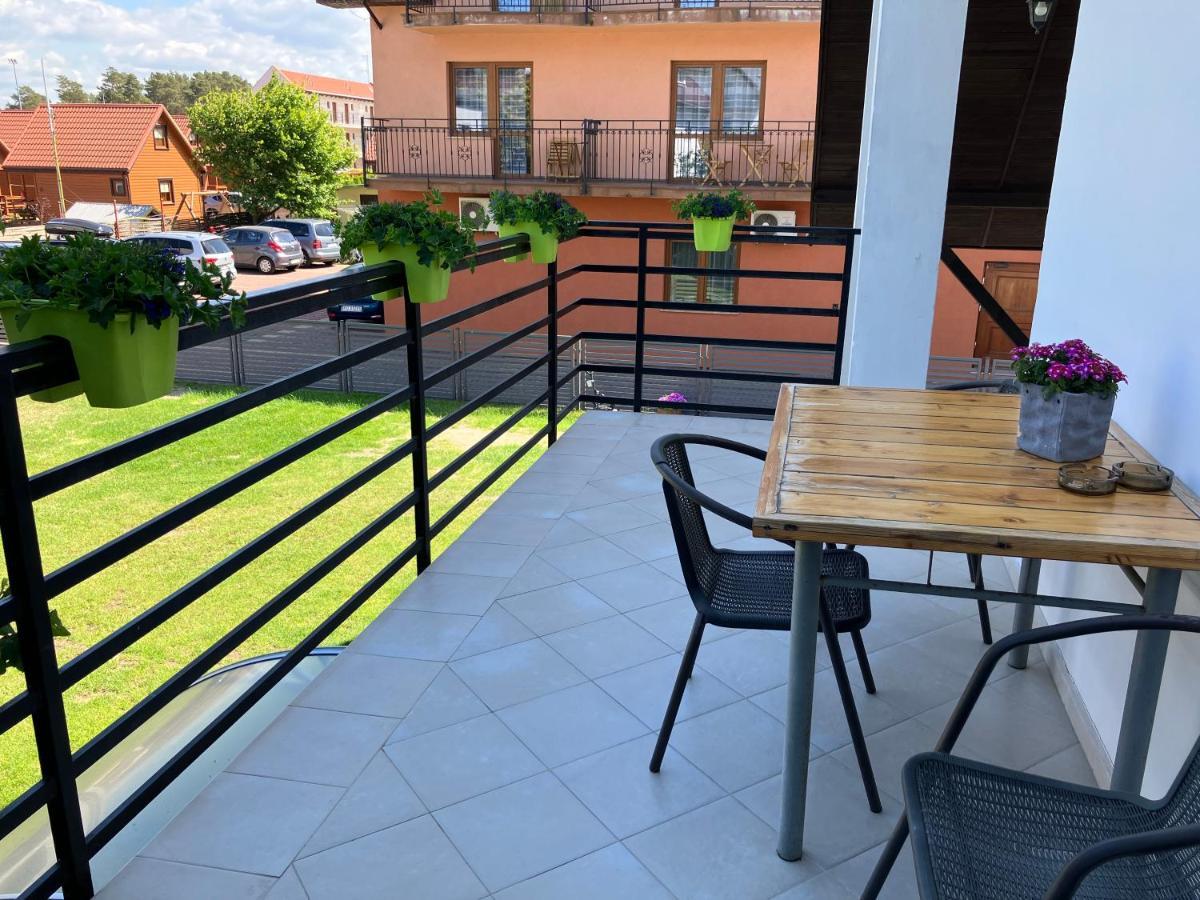Agat Pokoje Goscinne Apartamenty Pobierowo Exterior photo