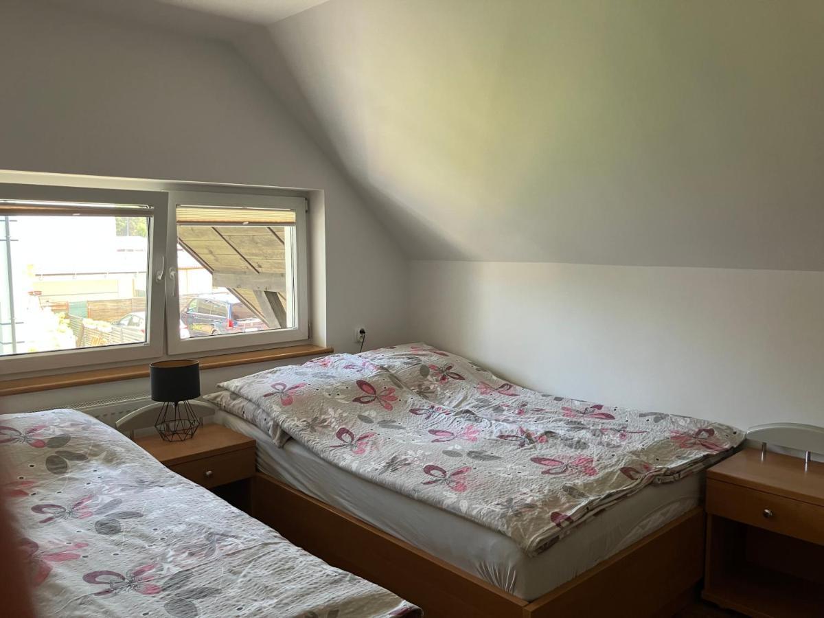 Agat Pokoje Goscinne Apartamenty Pobierowo Exterior photo