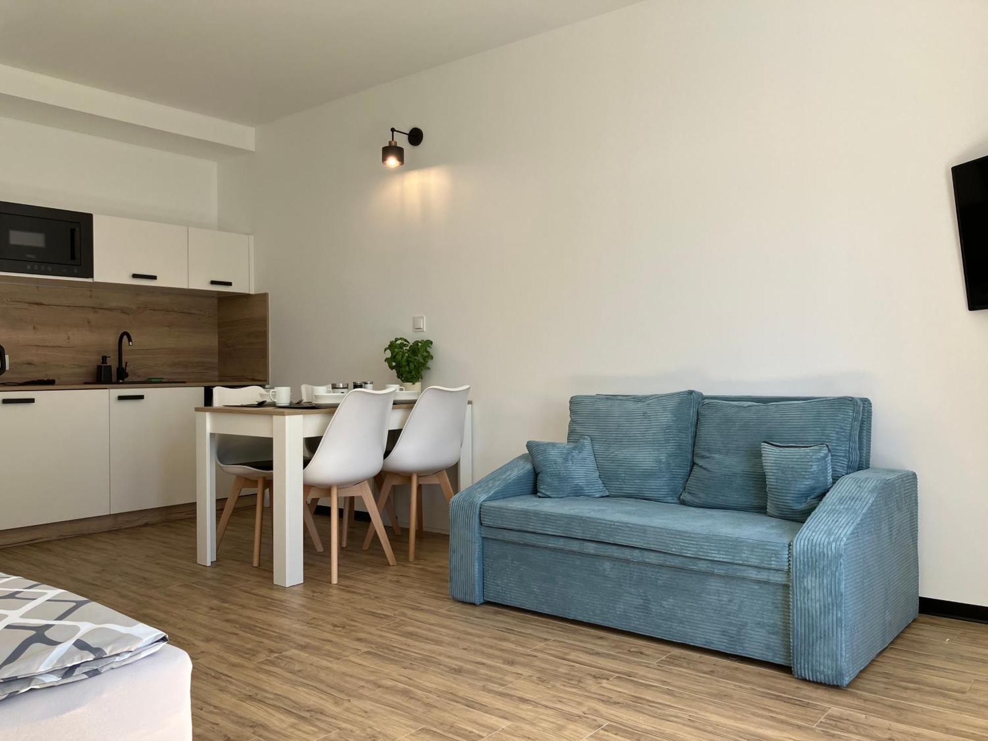 Agat Pokoje Goscinne Apartamenty Pobierowo Exterior photo
