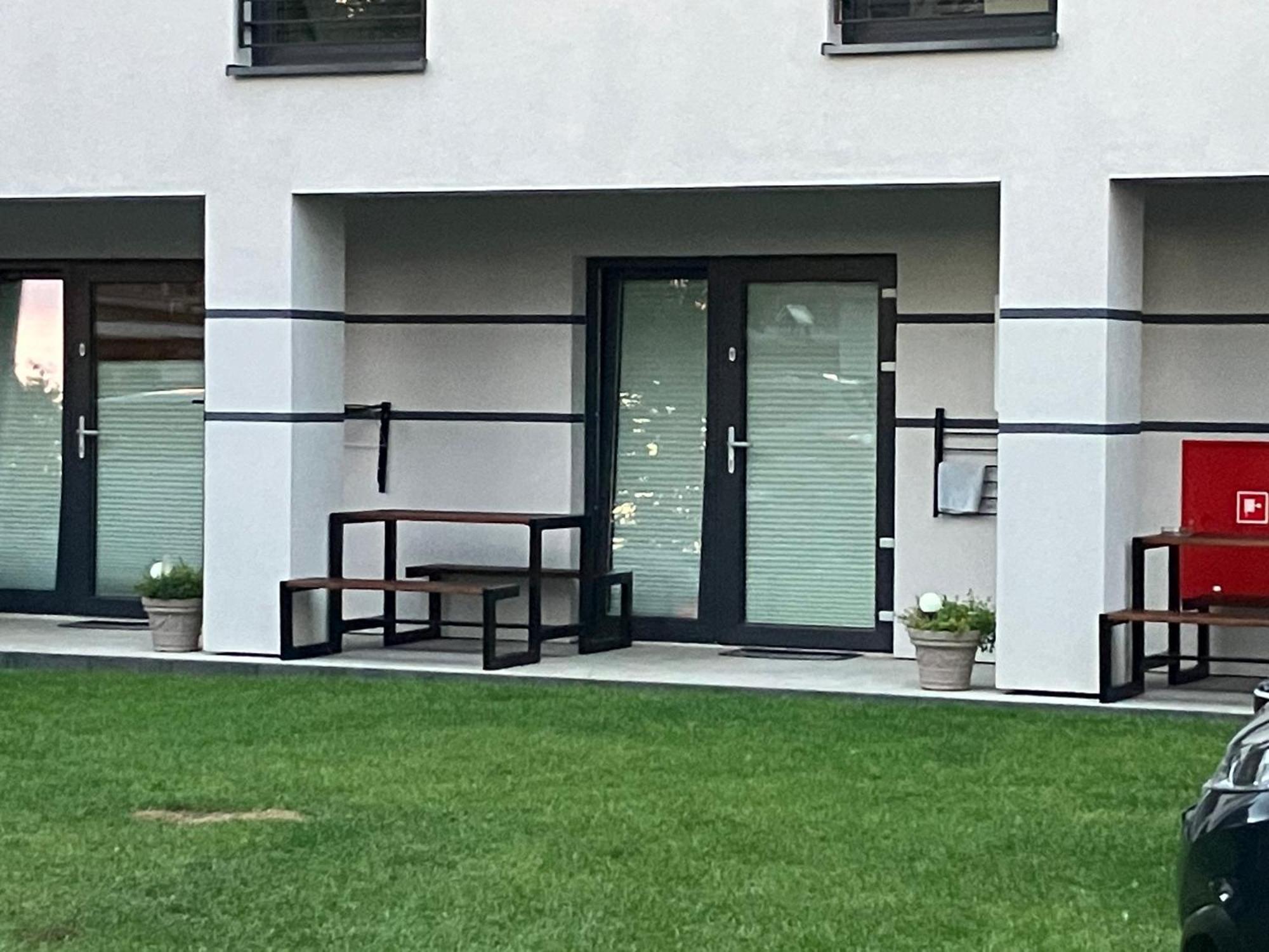 Agat Pokoje Goscinne Apartamenty Pobierowo Exterior photo